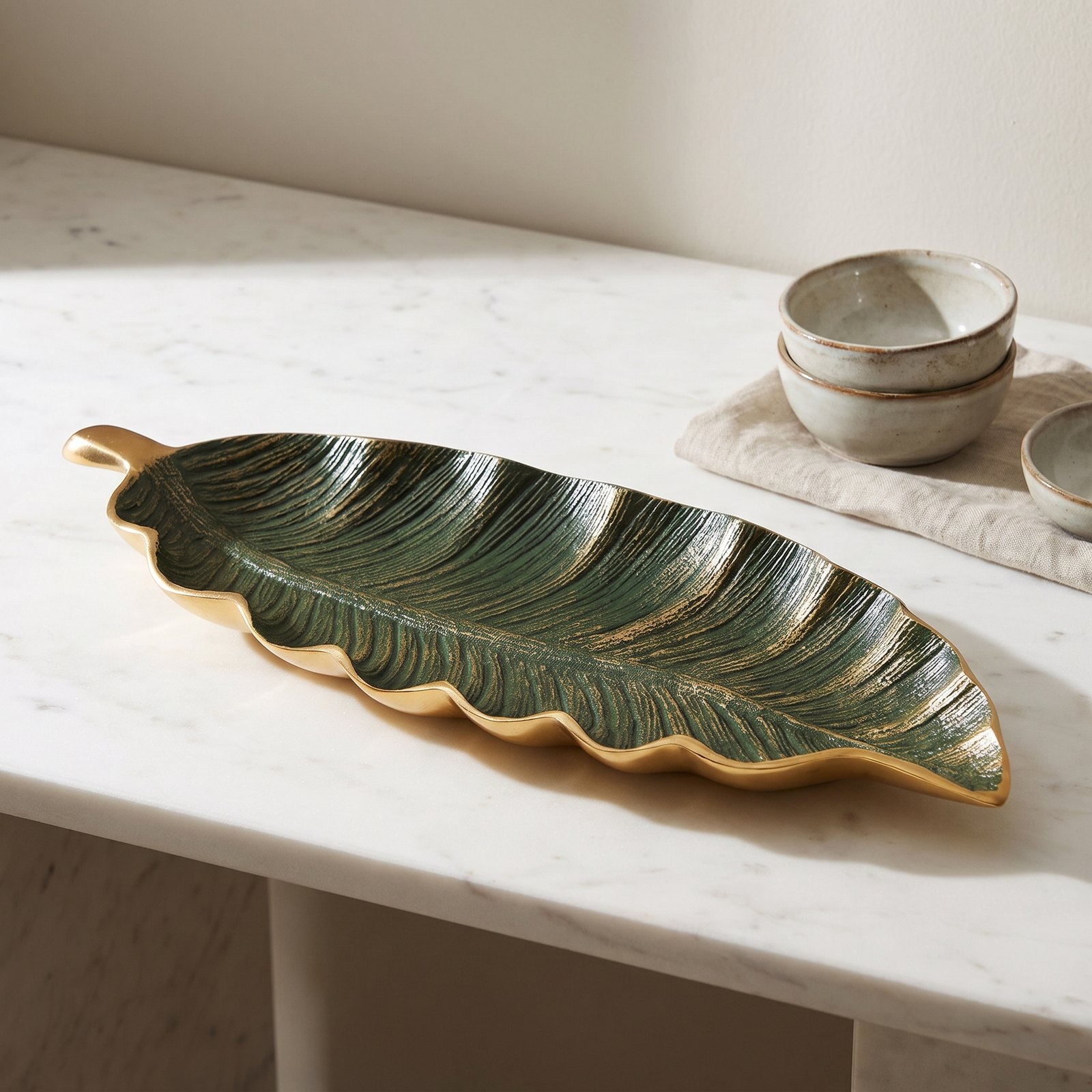 Aluminium Classic Leaf Platter - Image 2