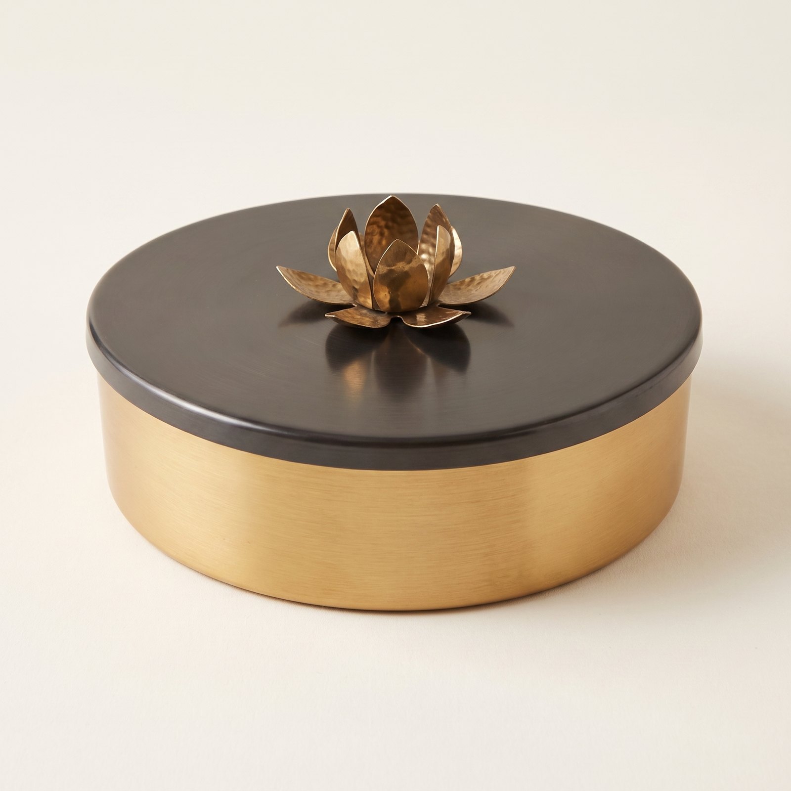 Antique Nirvana Lotus-Lid Decorative Box - Image 7